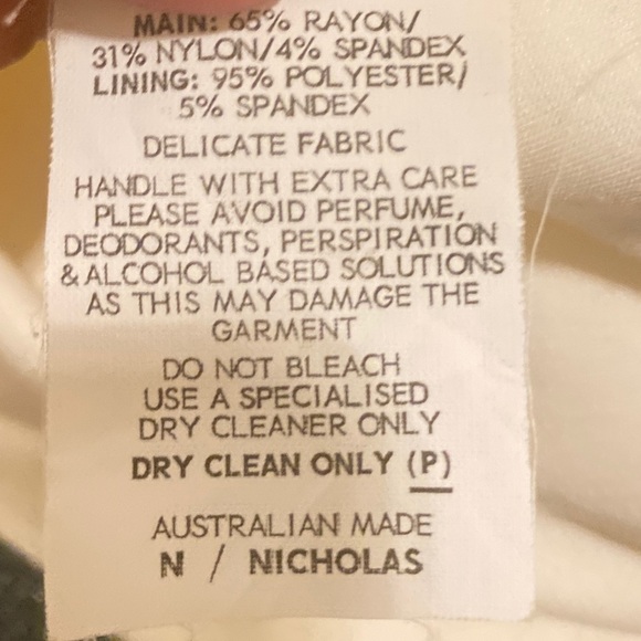 N/NICHOLAS Cream Ponte Cold Shoulder Dress, size 4 - Picture 8 of 10